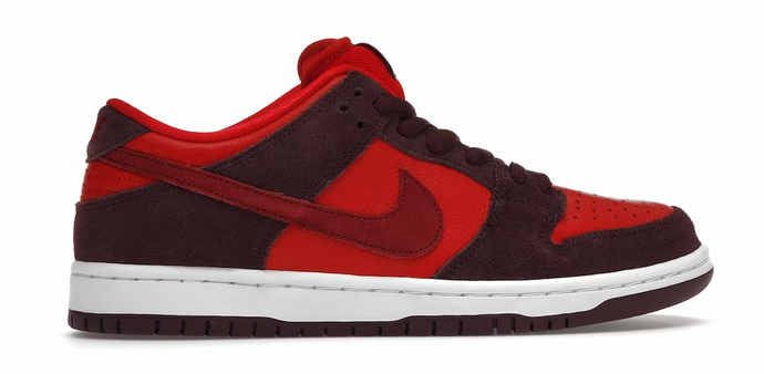 Nike SB Dunk Low Cherry